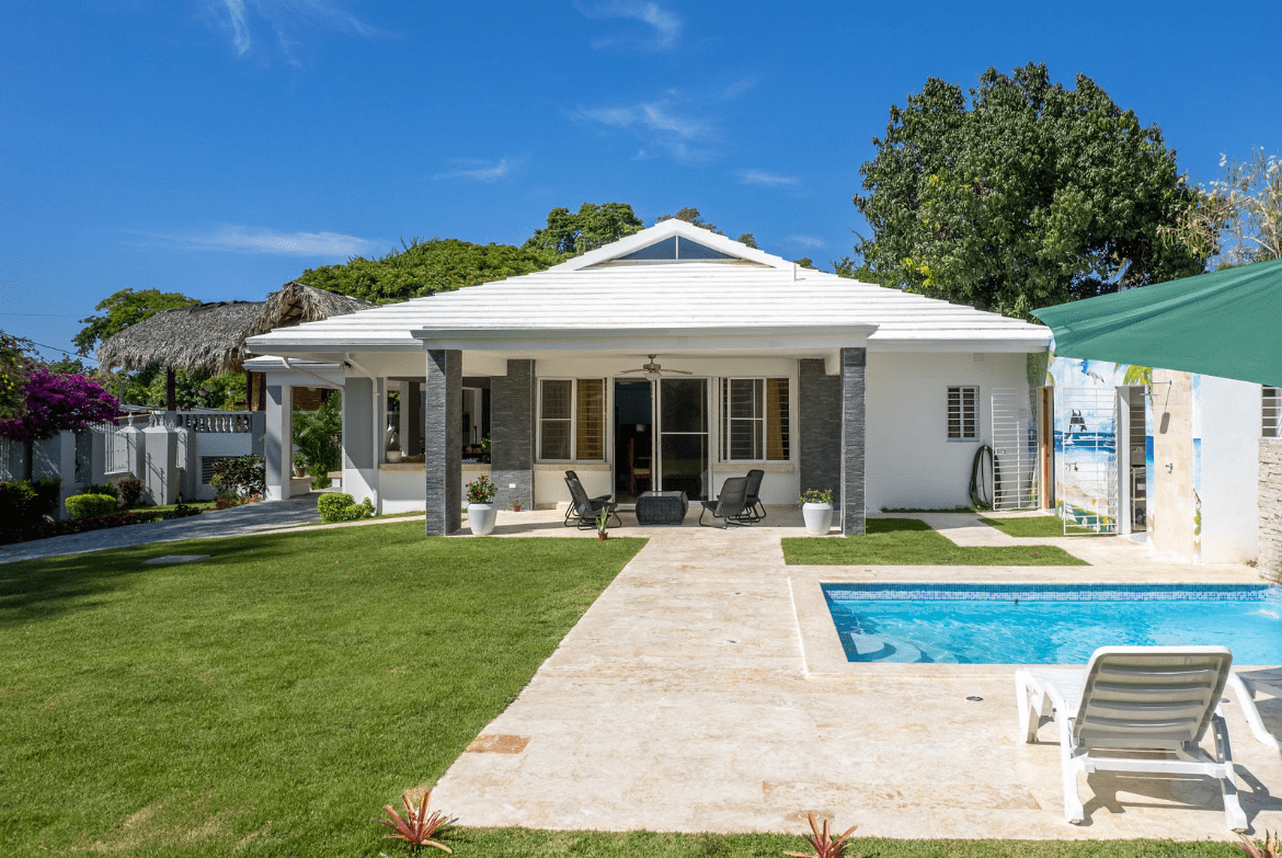 buyDRproperty Gorgeous 5 Bedroom Villa with pool and patio Sosua Real Estate