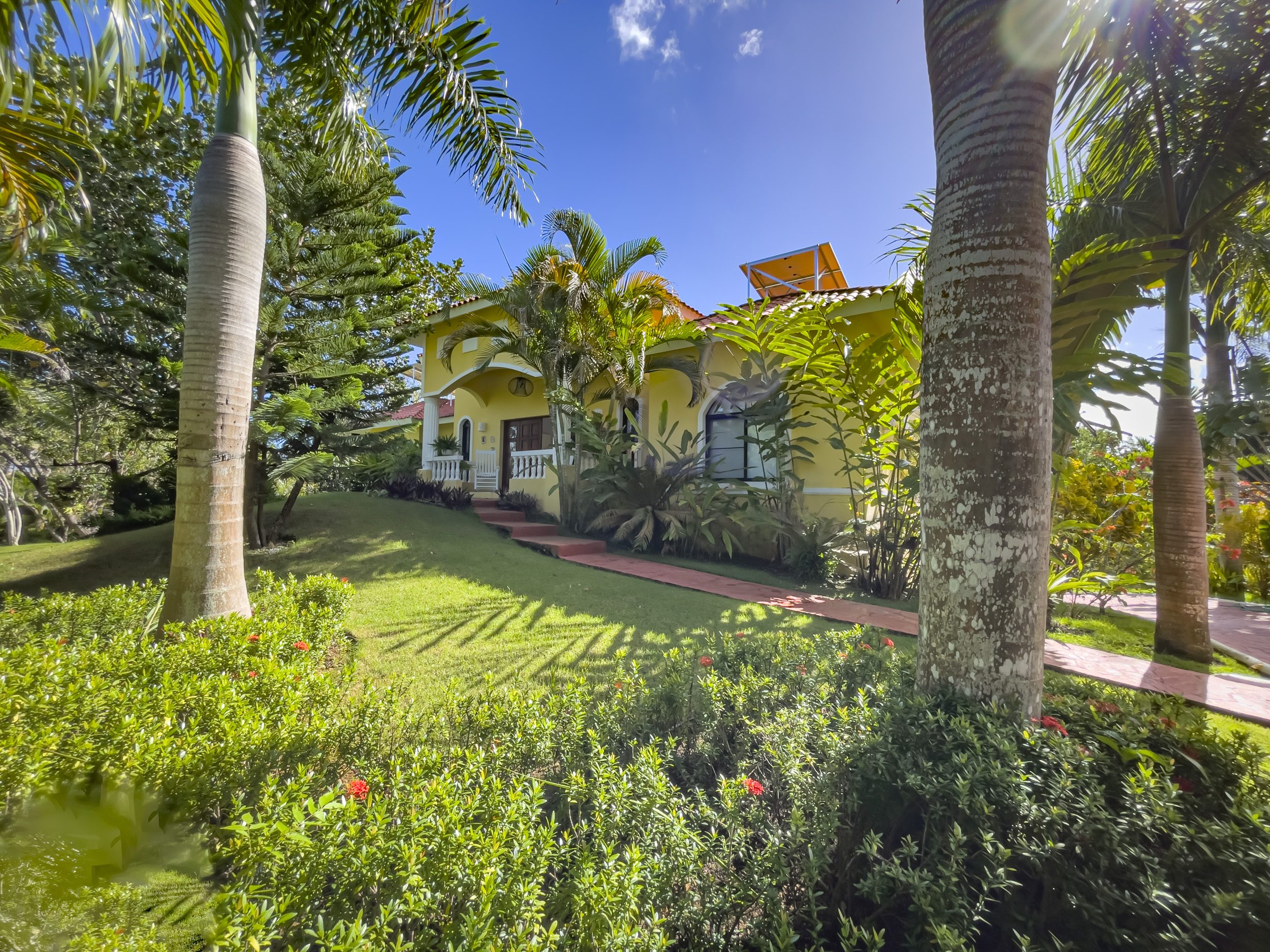 buyDRproperty Stunning 4 bedroom villa in Panorama Village with palm trees and solar panel. Sosua Real Estate