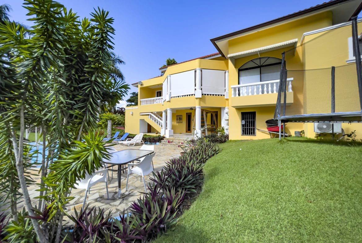 buyDRproperty Stunning 4-bedroom villa with pool in Panorama Village Sosua Real Estate