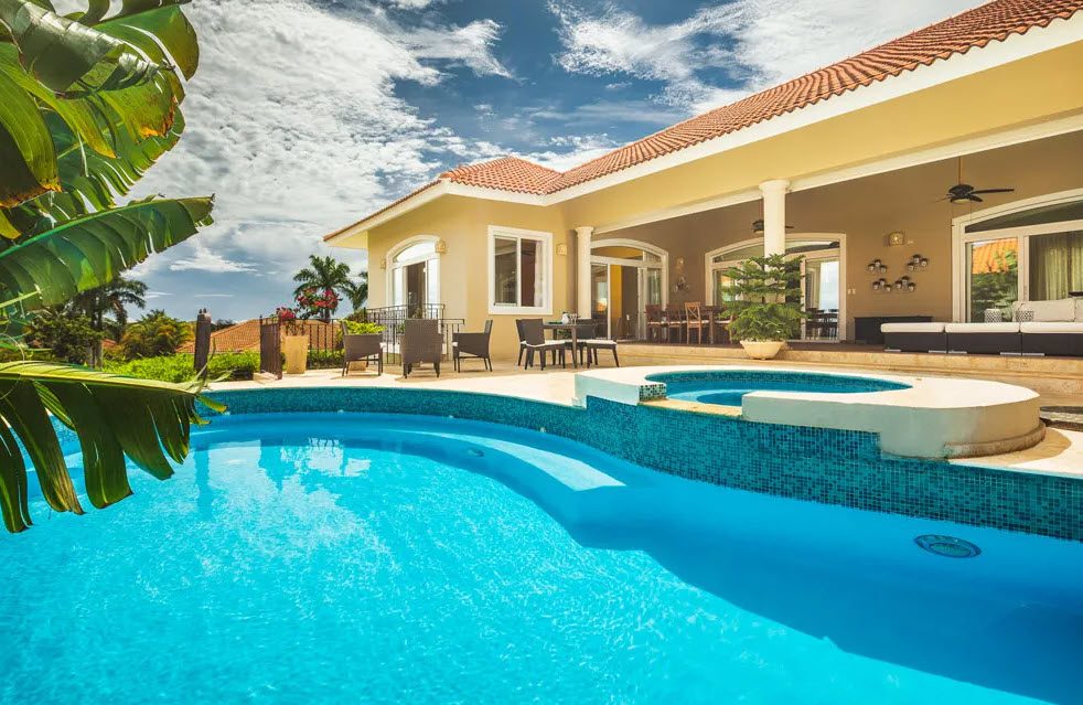 buyDRproperty Beautiful 5 Bedroom Villa with a pool in Residential Hispaniola Sosua Real Estate
