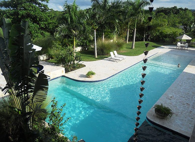 buyDRproperty Luxury pool at Beautiful Villa WINDWARD in Sea Horse Ranch Sosua Real Estate