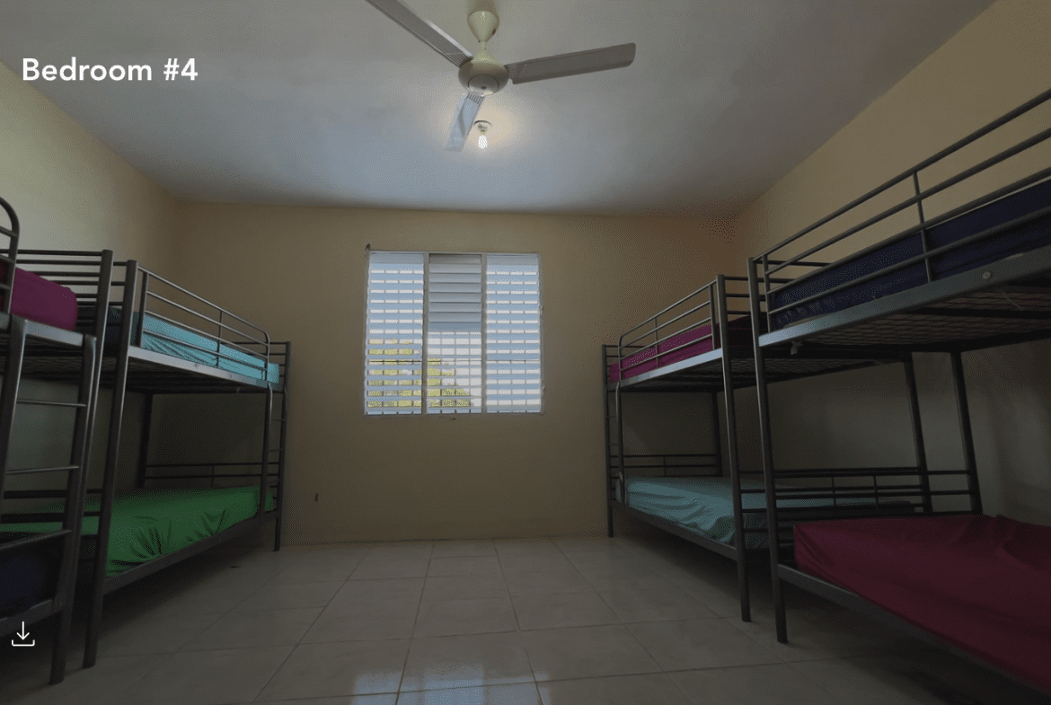 buyDRproperty Bedroom with bunk beds in a hostel, perfect for a hostel business. Sosua Real Estate