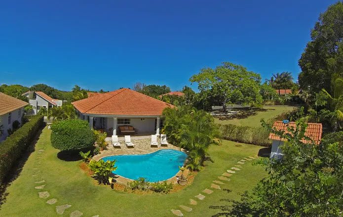 buyDRproperty Villa COLIBRI with pool, walking distance to beaches. Sosua Real Estate
