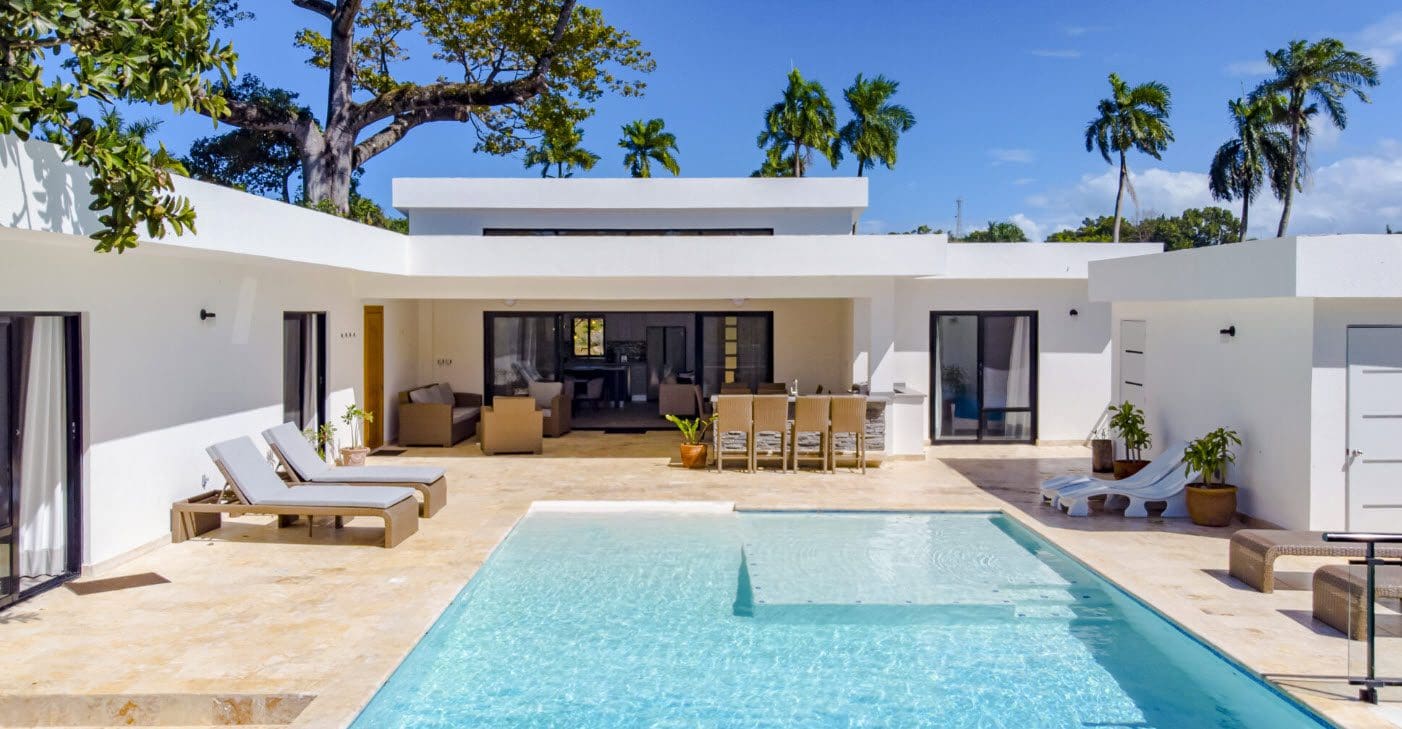buyDRproperty Beautiful Villa SUNSEEKER in Casa Linda with pool and palm trees Sosua Real Estate