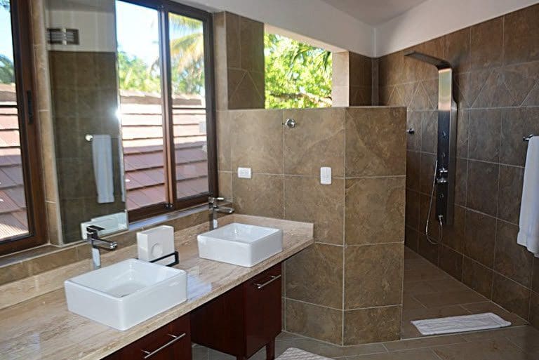 buyDRproperty Luxury bathroom with a walk-in shower, Beautiful VILLA BRILLANTE. Sosua Real Estate