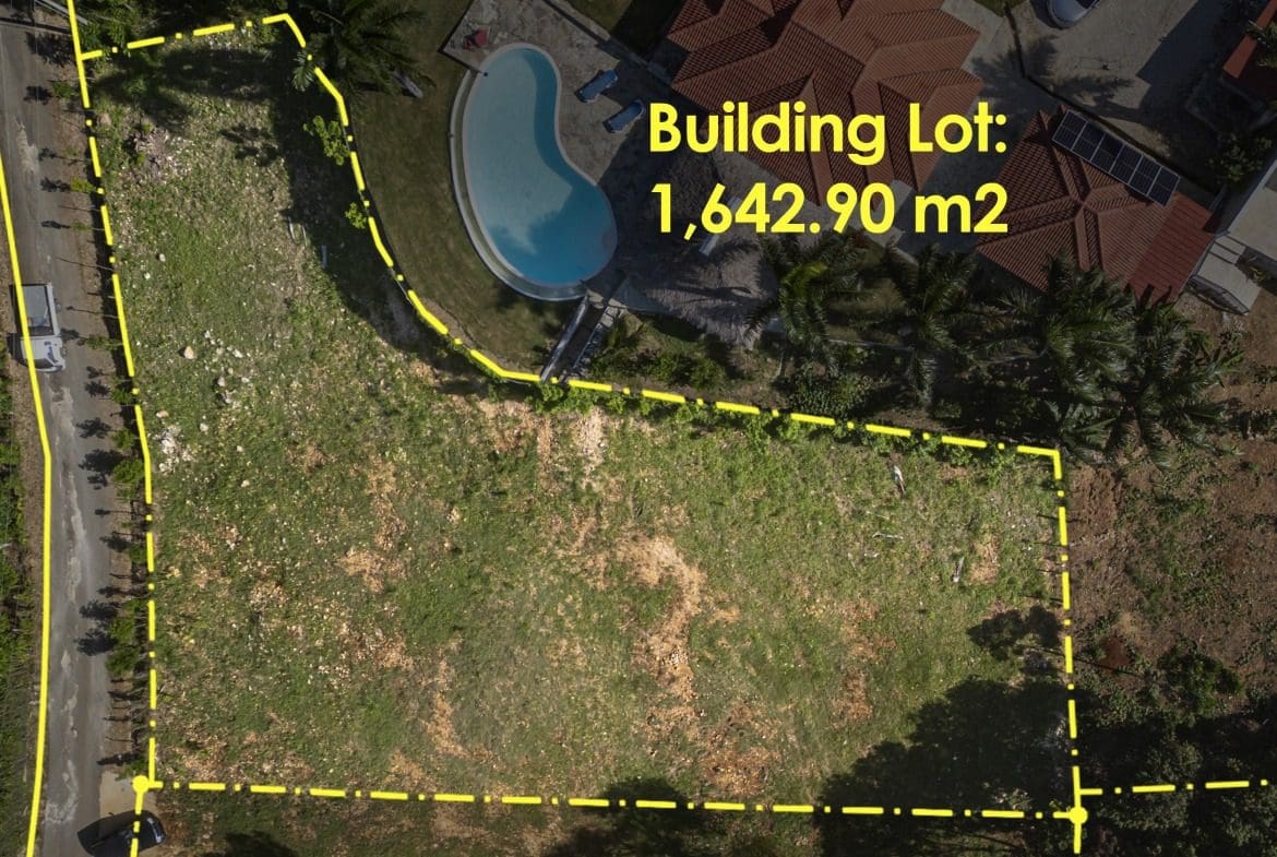 buyDRproperty Building lot for sale in Sosua: 1,642.90 m2. Beautiful ocean view lot. Sosua Real Estate