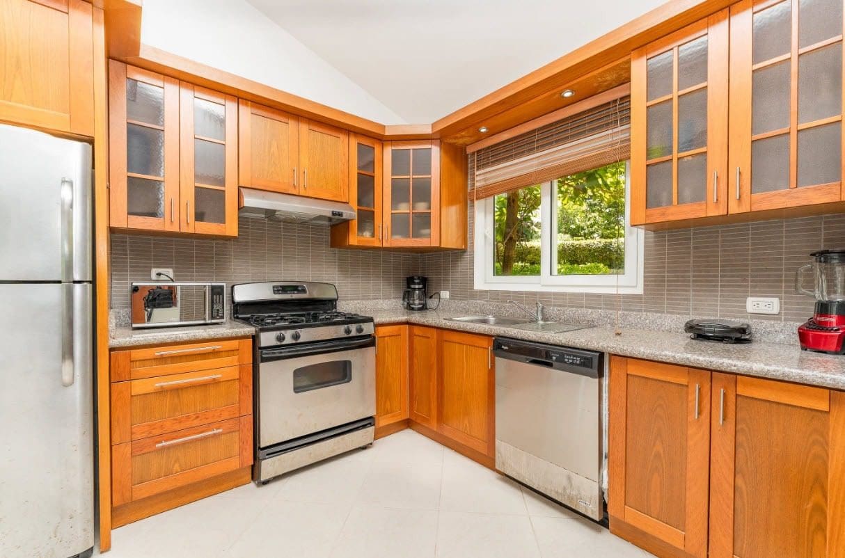buyDRproperty Wooden kitchen in a tropical villa, Sosua Hispaniola Residential Sosua Real Estate