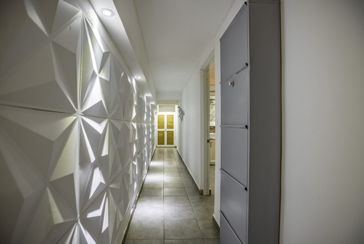 buyDRproperty Stack of pancakes with syrup, perfect for breakfast. Best pancake recipes. Sosua Real Estate