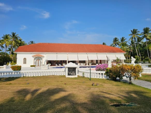 Villa Sans Souci six-bedroom estate in Sea Horse Ranch