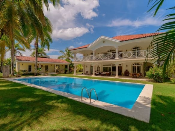 Classic Caribbean villa with pool in Sea Horse Ranch Sosúa