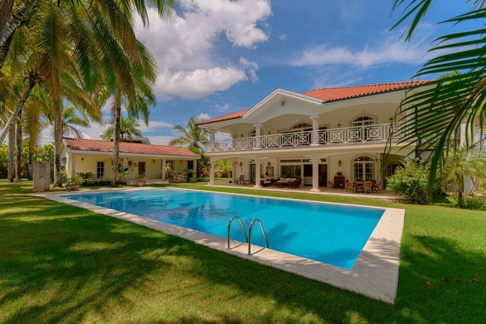 Classic Caribbean villa with pool in Sea Horse Ranch Sosúa